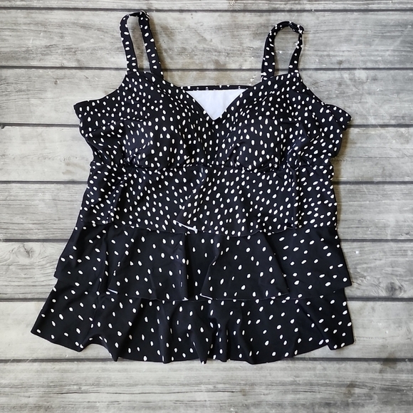 Other - Women's Polka Dot Tiered Flowy Tankini Top Sz 24W